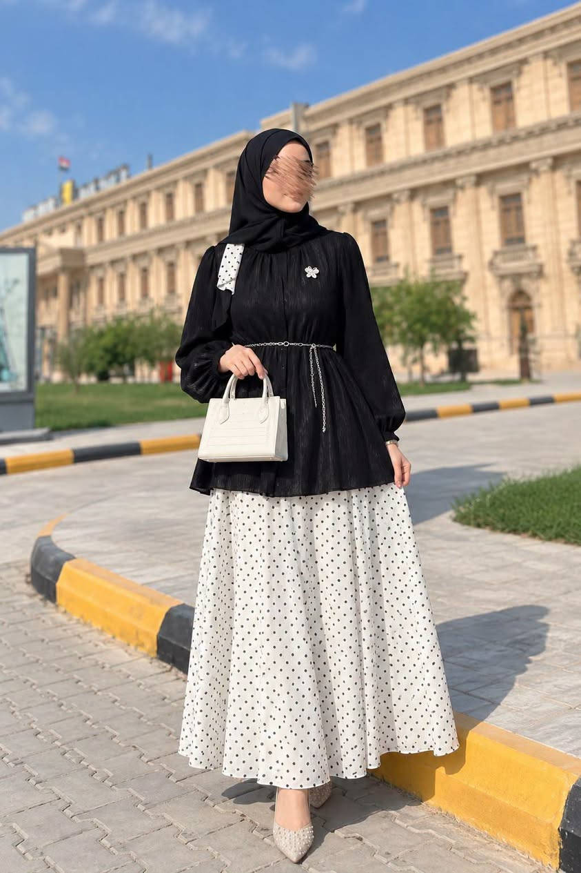 🌸  طقم قطعتين قميص  دابل ايطالي تنوره شيفون مبطن  كولتي عالي🌸

السعر 25 

القياسات- 38 40 _42-44-46-48
