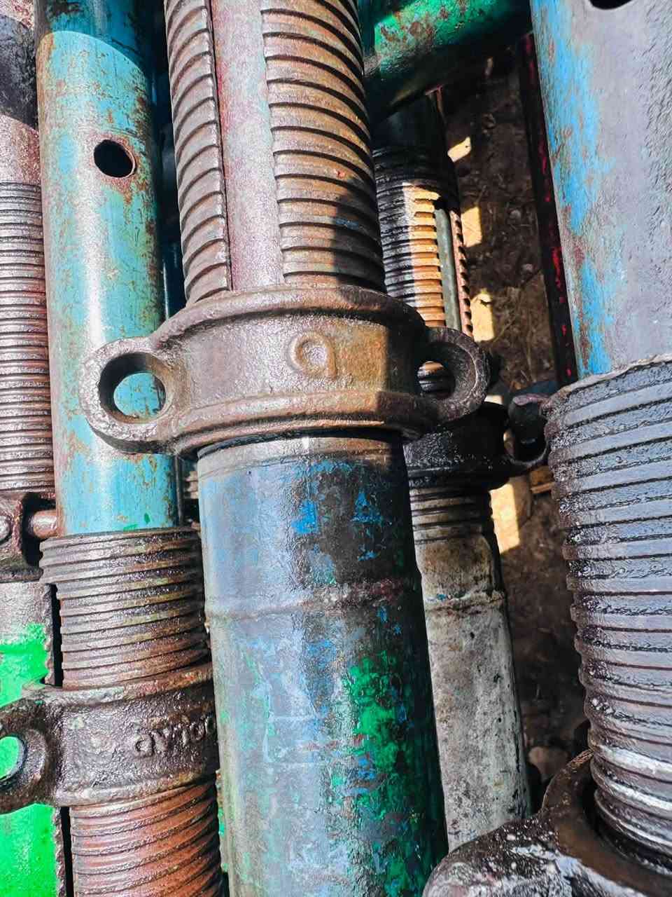 جكات لبيع حاضن وعجمان ٤ متر الحاضن التركي القديم وعجمان الاماراتي الاصلي العدد ١٥٤ السعر مناسب ***********
