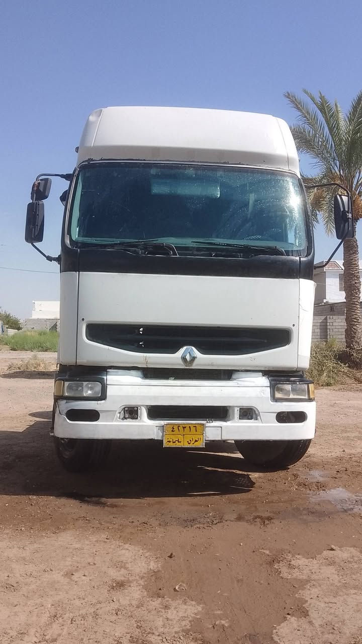 للبيع.رينو.موديل  2002 حجم المحرك420 لاتنقؤص ولا الخير ***********التأثيرات نص عمر.  سعر 70
