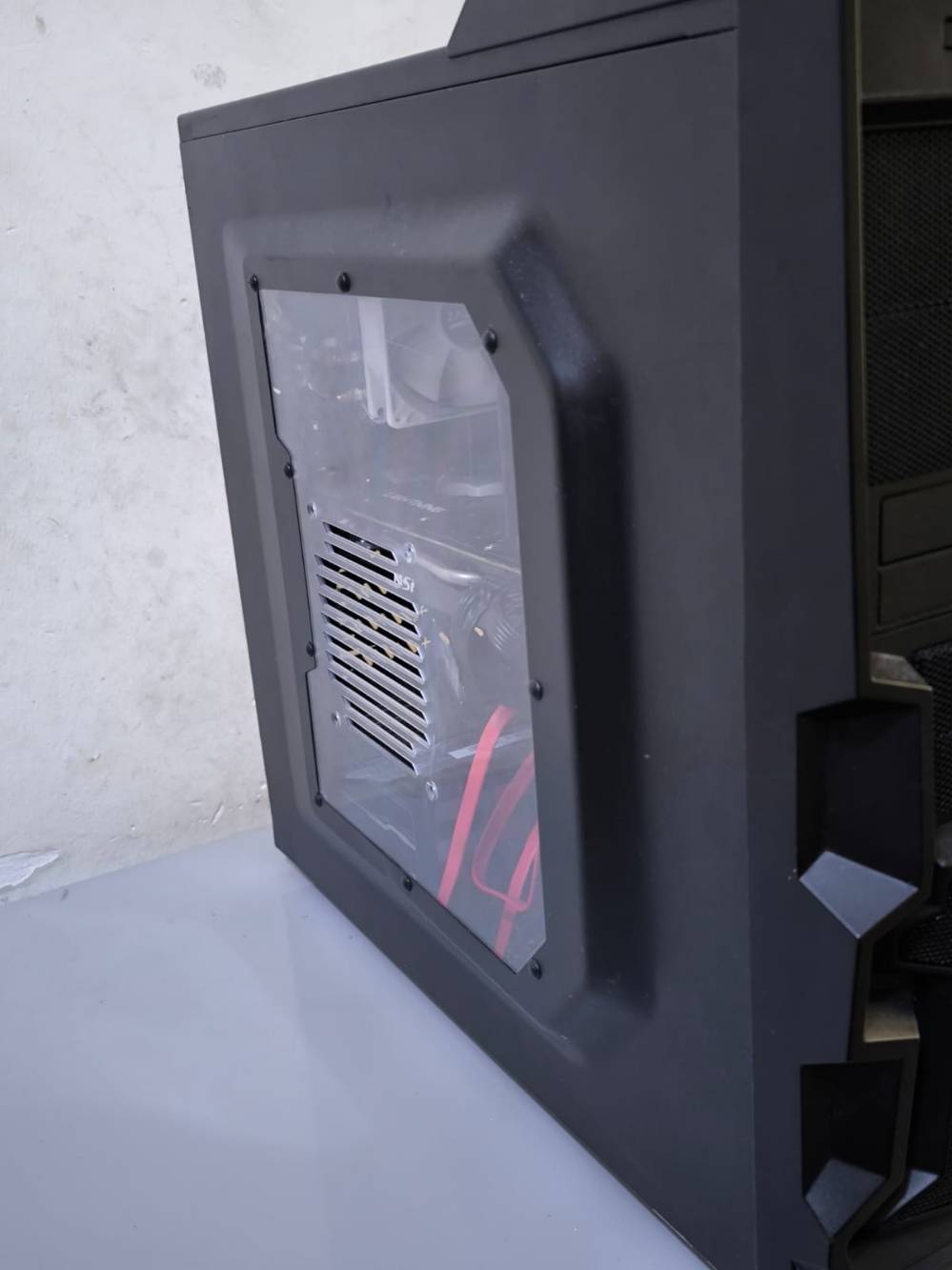كيس كولر ماستر • i7 جيل٣ • GTX 680