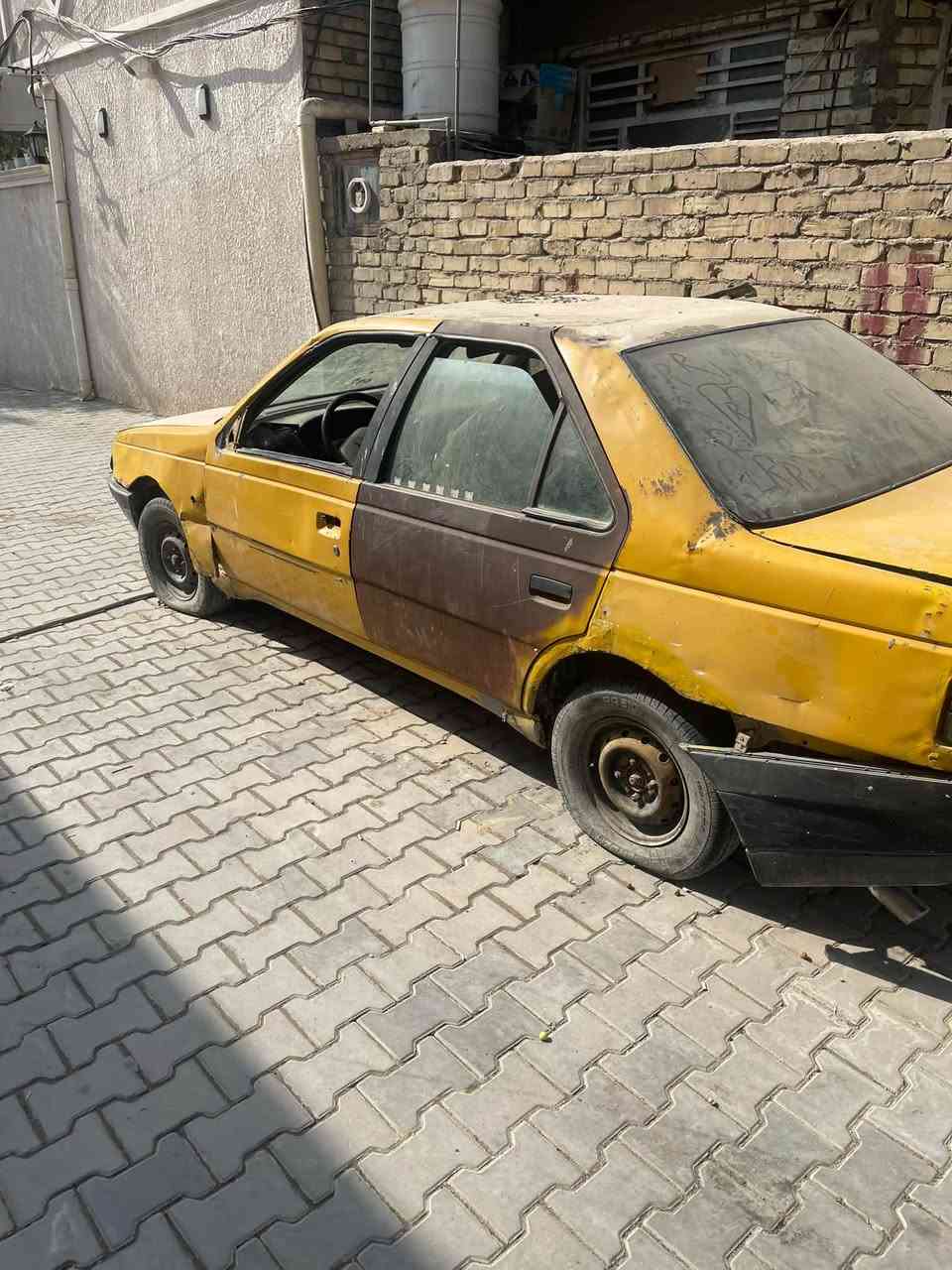 بيجو روا ابيع كوم حديد بدون راعي كير ومكينه محور السعر ٥ ورقات
*********** العنوان بغداد الشعله
