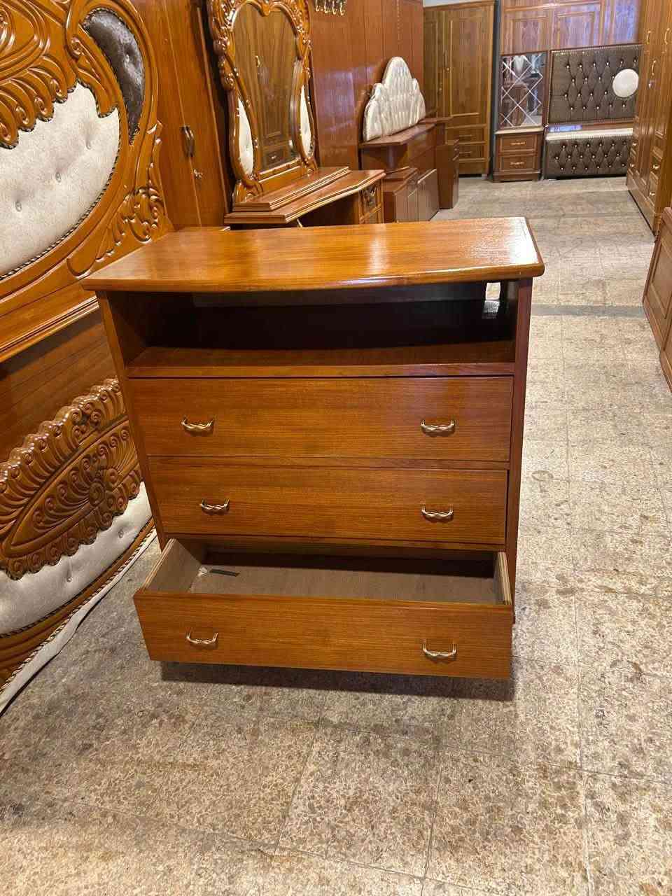 كمدي ادراج للبيع 🗄️🛎 السعر 80 الف عرض خاص
صاج شغل توصي ثقيل فصال
للاستفسار الاتصال على الارقام 
اسيا 📞(***********)
كورك📞  (***********)
عنواننا 
موصل :الحدباء سايدين الصديق معرض عمار ابو حمزه  قرب سنتر بغداد ❄️⭕️

