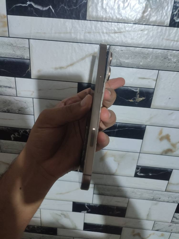 16بور ماكس مفلش بسس كمرات وشاصي وفلات كله بلادي ممفتوح بورد صاير بي كسر تاخذه تصليح اوتاخذه هيج بكيفك مابي حساب ذكرته 256 
سعره 180بكاني بغداد الجديدة شراي خاص او وتساب ماجاوب تعليقات..... بغداد, العراق
