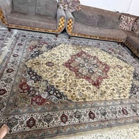 زوليتين متشابهات ونظيفات جدا مابيهن اي عيب  قياس الاولى 2 ونص في 3 ونص...