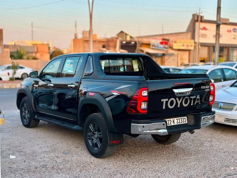 تويوتا هايلوكس أفنجر 2025 أسود 🖤
للبيع تويوتا هايلوكس أفنجر موديل 2025، لون أسود. 

المواصفات:

* محرك 6 سلندر.
* تشغيل بصمة.
* شحن لاسلكي.
* داخلية حمراء.

رقم: أربيل.
الممشى: 76 ألف كيلومتر.

السيارة جاهزة للاستخدام، والفحص خير دليل.

📍 عنوان :
الأنبار - الرمادي - .

📞 للاستفسار:
***********
