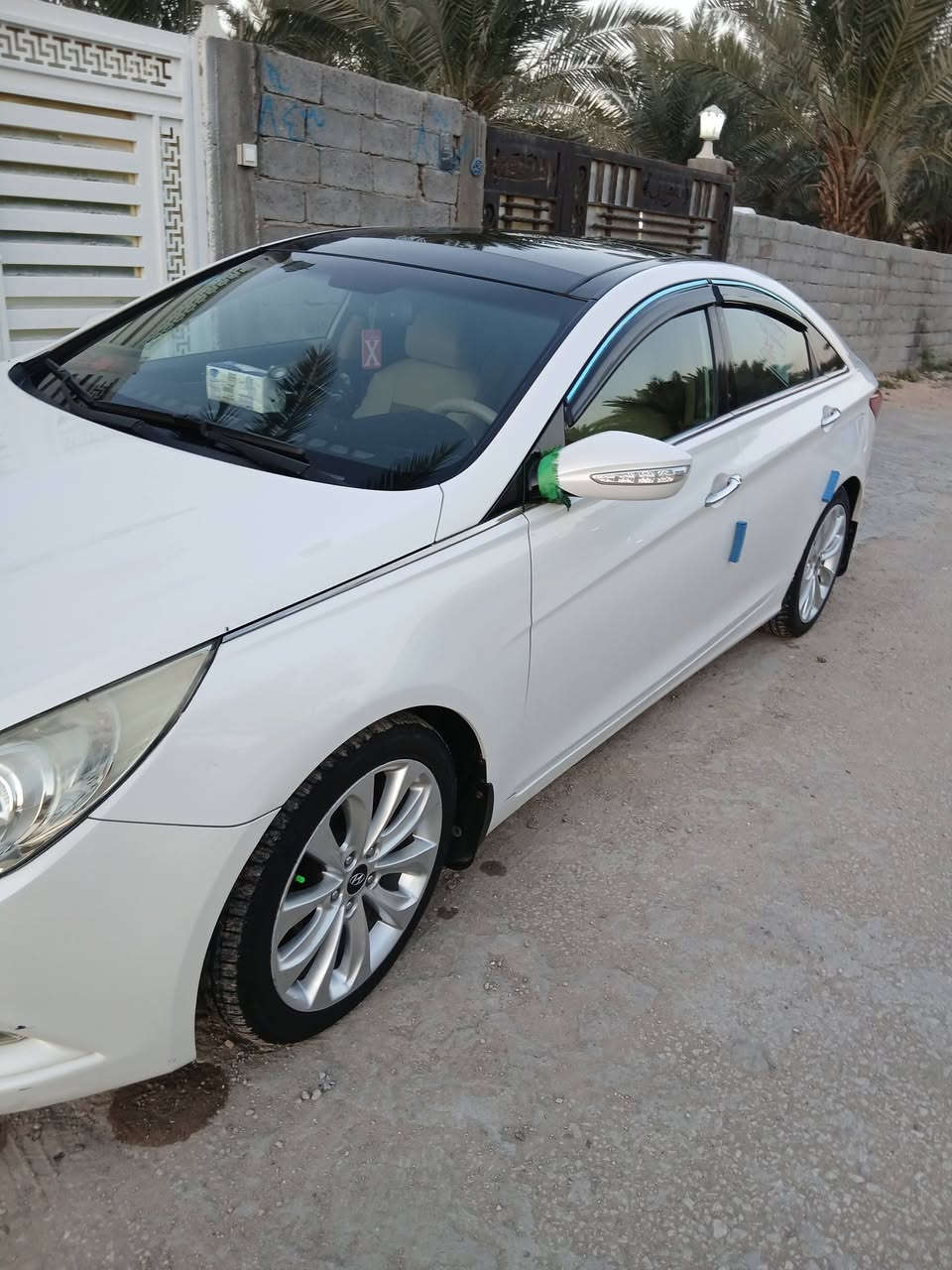 سلام عليكم سوناتا للبيع خليجي ٢٠١١ فول مواصفات
١شفتات ستيرن 
٢ تحكمات 
٣ بانوراما 
٤ اشاير بالمري مري شفط
تبريد قطعتين
للاتصال ***********
