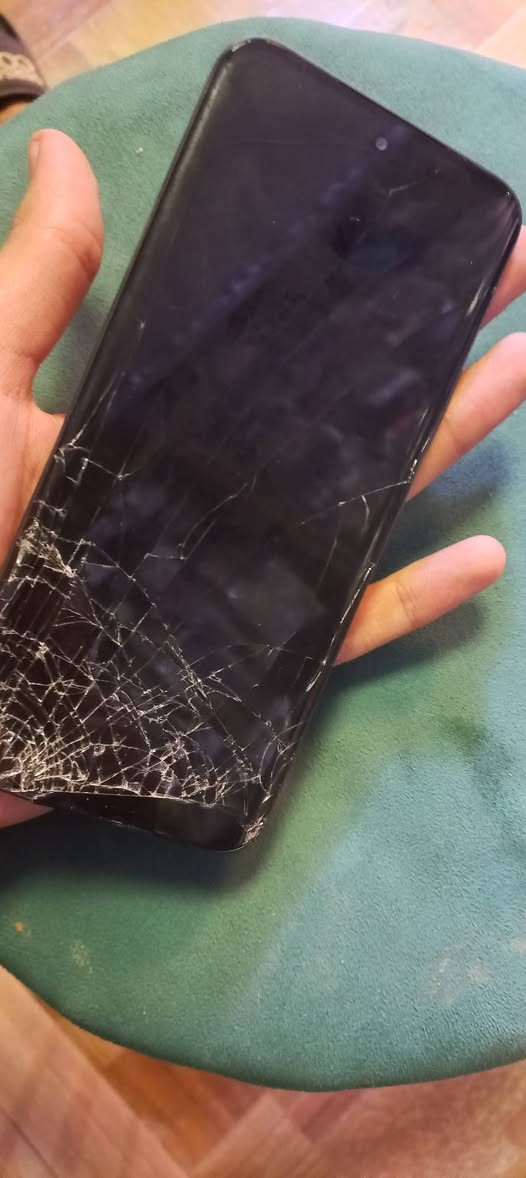 انفنکس هوت 60 برو • ٢٥٦ • مستعمل اقل من شهر