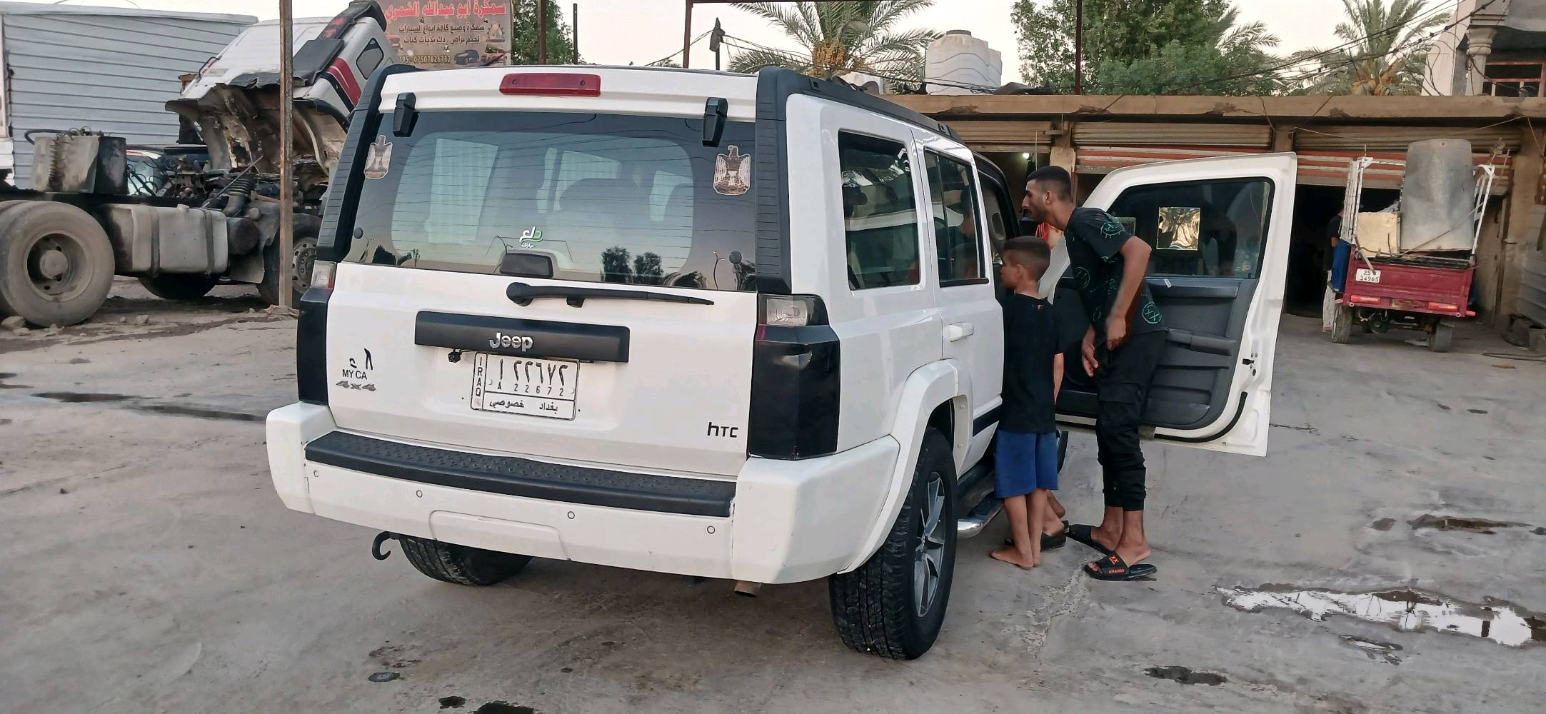 سياره جيب كومندر ٢٠٠٧ محرك ٦ سلندر ٣٧٠٠ تبريد حدادية صدر تخم تايرات كله جديد خير من الله ترايك وين ميعجبك مكفوله السياره  كفاله كير مكينه وارد أمريكي بالنسبه للسعر ١١٠ $ التفاصيل اكثر واتساب ***********