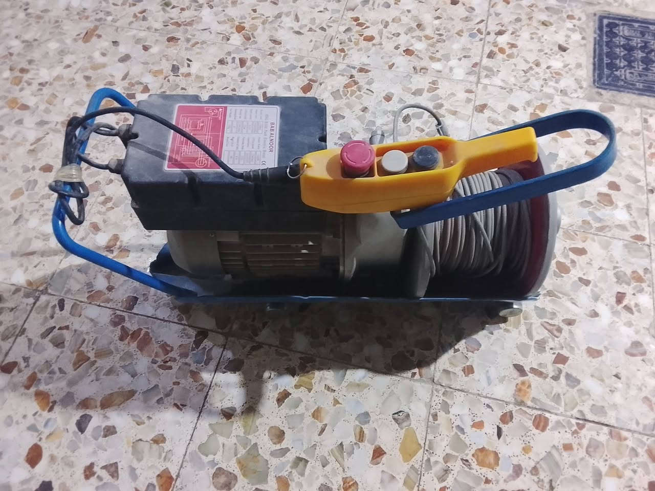 ونج بعده جديد استعمال مره واحده كامل هوه وعرباينه 3الي يفيده الاتصال بلرقم ***********
