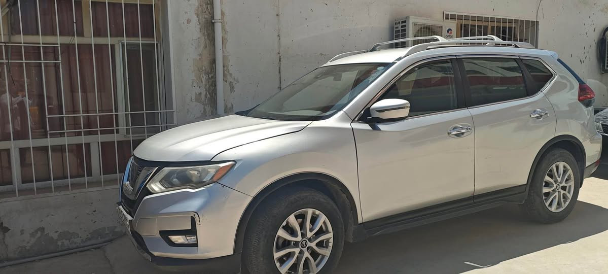 نیسان رۆگ 2020 Sv Awd 
  راداری پێش وپشت 
 دەبڵ ئەکسل و ئیکۆ و سپۆرت
 و سندوق شفت
   دژە خلیسک 
 هەردوو کوشین گەرم 
 ئۆتۆ ستۆپە 
 شەغالە  گێرو مەکینەو 
 رادارهەموی بەشەرت 
یەک   پارجە  سبوغ بێ ناو گرتن  چاملغی پێشەوە سایق

***********
*********** كركوك, العراق
