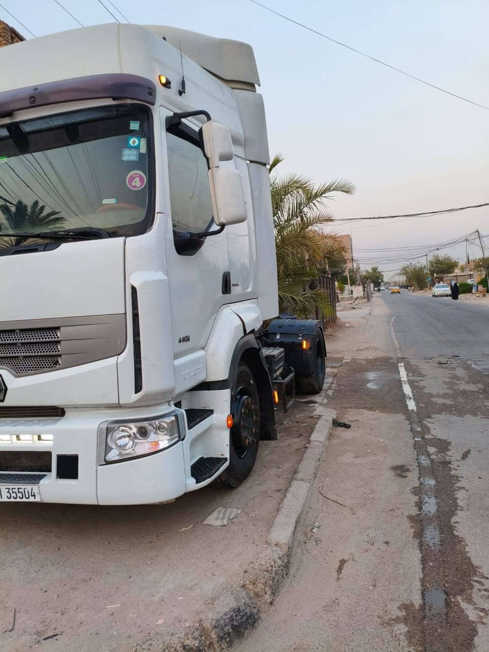 راس رينو مشترك للبيع محرك 440 نضيف بدون تنقيص تبريد تدفئه
موديل 2006 رقم انكليزي بغداد  تكيال تصريح أمني جي بيأس كله جديد طوناج سلامة 35 طن تخم تاير السنويه بأسمي
السعر 160$ (***********)

