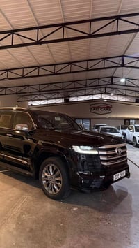 لاندكروز VXR • ٢٠٢٤ • ٣٢ الف كم