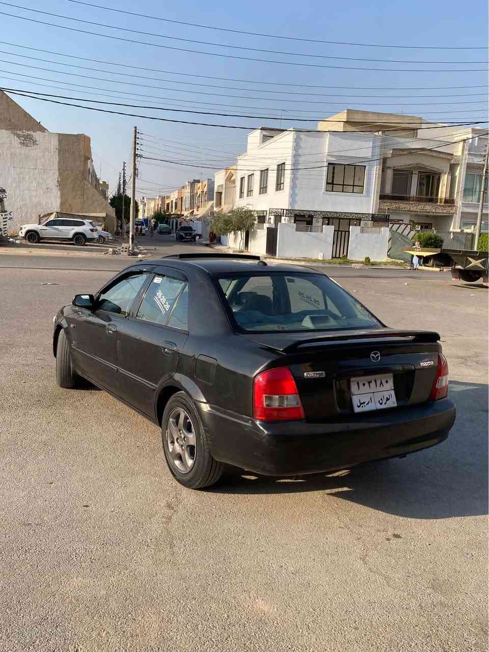 مازدة 323 مؤديل 2000 گير عادي جوار جام كارةبا گير مةكينة توند و تؤلي بةشةرت سةيارةكة جاهيزة يةك دينار مةسروفي نية جوار تاية و ويلي نوية 2 وةرةقة خةرامةي لةسةرة دواي محملة دةگةرينمةوة سي جوار پارجةي بؤياخة سحري 37 وةرةقة شوين هةولير رةقةم تةلةفؤني خاوةني *********** أربيل, العراق
