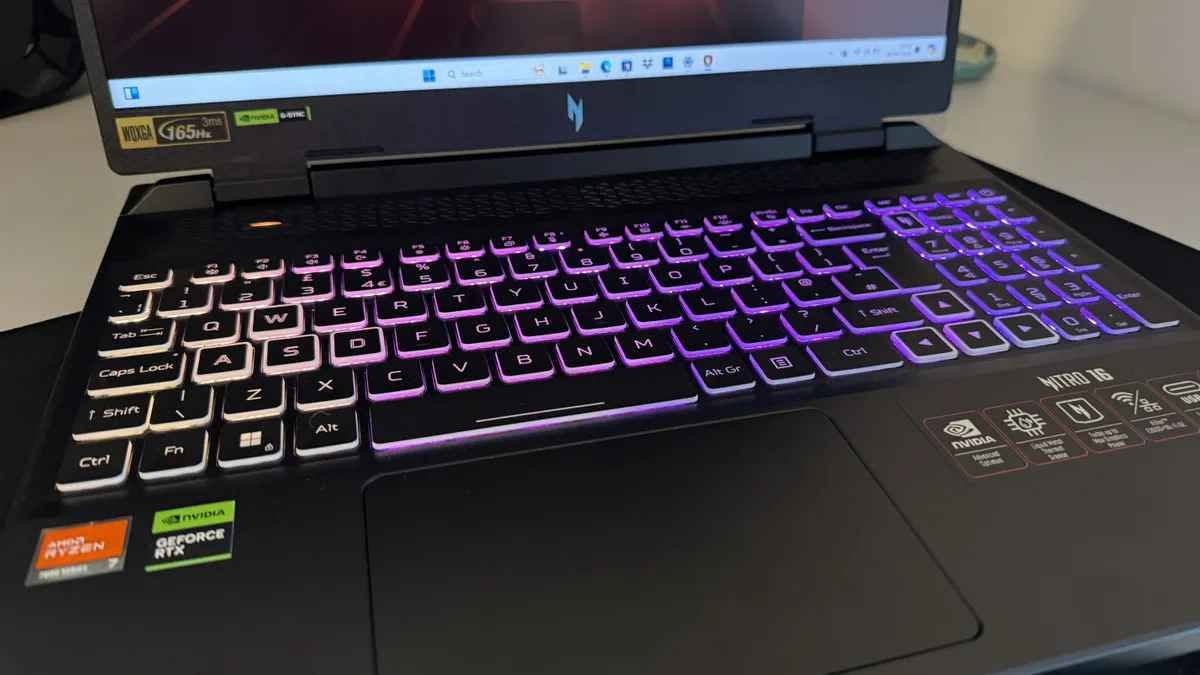💻 Acer Nitro 17 Gaming
• CPU: AMD Ryzen 7 7840HS (هاوتا لەگەڵ Core i7-14th Gen)
• GPU: NVIDIA GeForce RTX 4050 6GB (140W)
• RAM: 16GB DDR5
• Storage: 512GB NVMe SSD
• Display: 17.3" FHD 165Hz

کوردی:
🖥️ خاوەنی شاشەیەکی گەورە و خێرا (17.3" 165Hz).
⚡ بە کارتێکی شاشەی زۆر بەهێزی 140 وات و پرۆسێسەرێک کە هاوتای Core i7 نەوەی 14یە.
🔋 زۆر کەم بەکارهاتووە (تەندروستی باتری 88%).
🌐 بۆ زانینی نرخ سەردانی ئەم لینکە بکەن:

https://igoiraq.com/ckb/l/acer-nitro-amd-ryzen-7-7840hs-jn7e5f447gbxan42xrg3afqyhh8fen8w

📞 واتسئەپ: *********** | 
🚕 گەیاندن بەردەستە

العربية (عراقي):
🖥️ شاشة كبيرة وسريعة (17.3 انش 165Hz).
⚡ كارت شاشة قوي جداً بقدرة 140 واط، ومعالج مكافئ لـ Core i7 الجيل الـ 14.
🔋 مستخدم حيل قليل (صحة البطارية 88%).
🌐 لمعرفة السعر يرجى زيارة هذا الرابط:

https://igoiraq.com/ckb/l/acer-nitro-amd-ryzen-7-7840hs-jn7e5f447gbxan42xrg3afqyhh8fen8w

📞 واتساب: *********** | 
🚕 التوصيل متوفر أربيل, العراق
