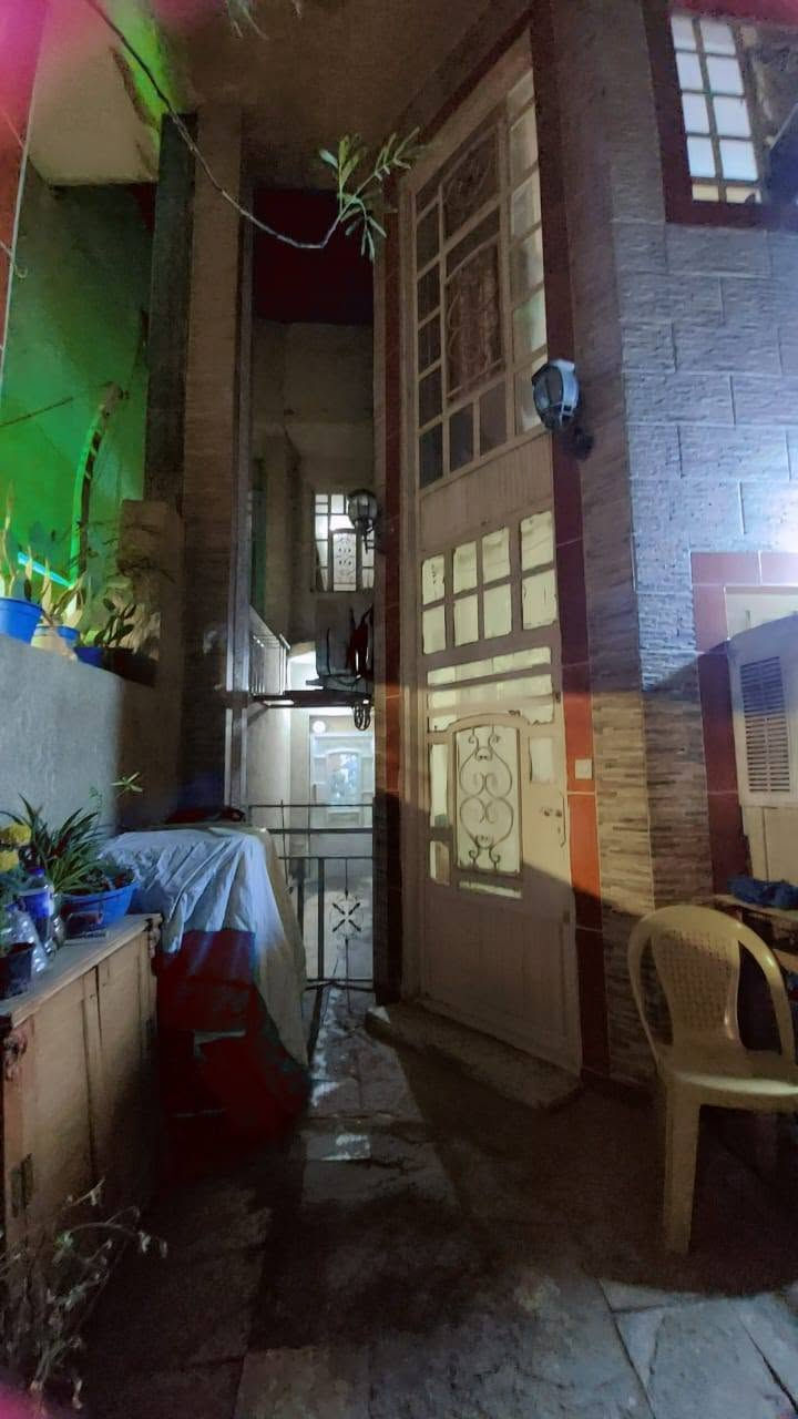 دار للبيع
مساحة 100 متر واجهه 5 متر نزال 20

يتكون من طابقين ثلاث غرف وحمامين واستقبال 

طابق الاول استقبال ومطبخ وحمام وغرفه نوم 

والثاني غرفتين نوم وحمام 

العنوان بغداد_ حي الجهاد _ الرفاق  

الاستفسار على الخاص والاتصال على 

الرقم 

***********
