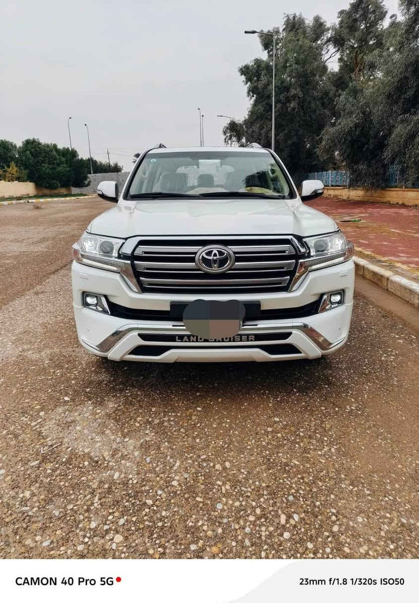 السلام عليكم
لاندكروز 2017 للبيع 
فول مواصفات بريم 
ماشيه 84 الف km
مكفوله كفاله عامه 
‏‪***********‬‏
