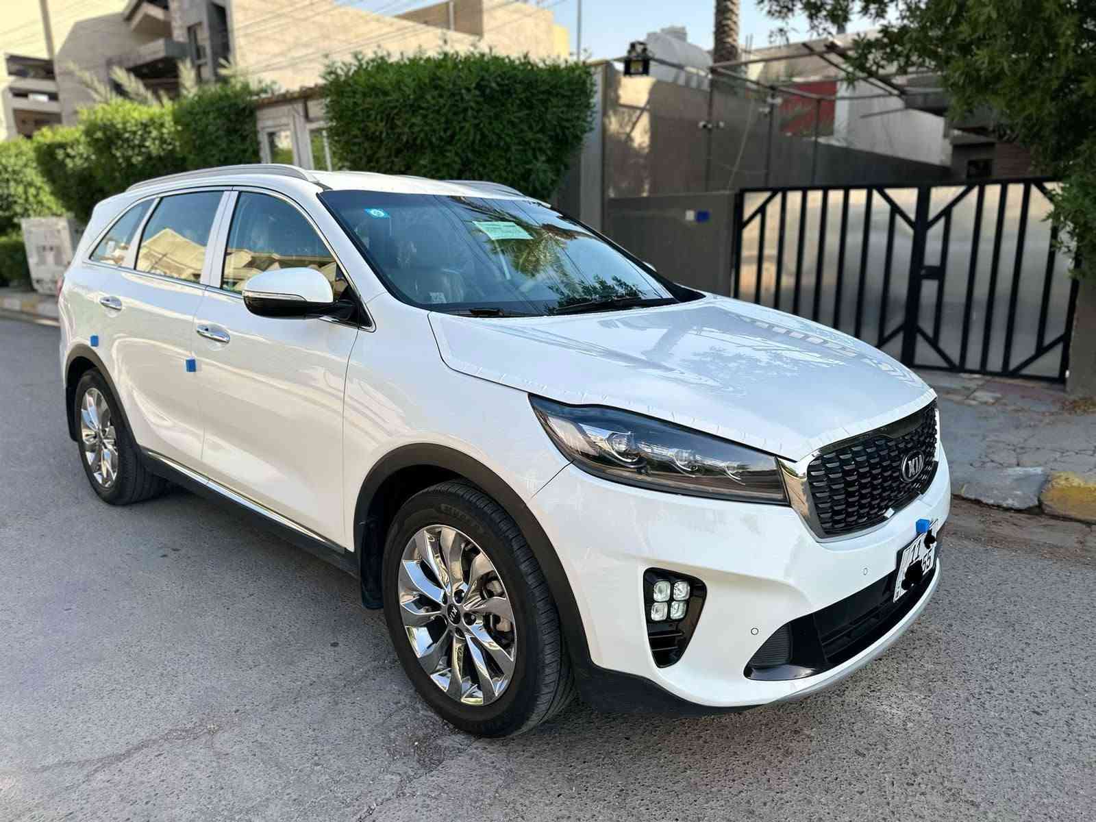 كيا سورنتو خليجي 
رقم بغداد 
موديل 2019
لون ابيض 
٦ سلندر ٧ راكب 

بصمتين: تشغيل وتقفيل 
الباب الخلفي كهرباء 
بردات خلفية اصلية 
كشنات جلد اصلي لونين 
كشنات ٢ كهرباء 
شاشة كبيرة اندرويد 
كامرة دوارة اصلية 
حساس امامي وخلفي 
مري شفط مع القفل 
جي : بي: اس: خرائط طرق 
اريل ابيض طيارة 
كيجات السرعة زئبقية 
شاشة الدشبول الكترونية 
تحكم استيرن فول 
حاكية : ابلوتوث: اوكس 
نظام ايكو درايف 
اضواء ترحيب بليدات 
علامة سورنتو بلدوسة 
تبريد ابيانو لمس 
تبريد ٣ قطع ثلج 
مانع انزلاق وانحدار 
شاشة اعطال بلدشبول 
لد امامي وخلفي 
لايت زنون اصلي 
اشاير بلمري 
يدات نيكل اصلي 
ويل اكروم ١٩

ماشية 45 الالف 
بدون ضربة وتبديل واشخوط 
سيارة جديدة مكفوله من الزلغ 
العنوان بغداد حي الجهاد 
*********** السعر 240 بيهه مجال
