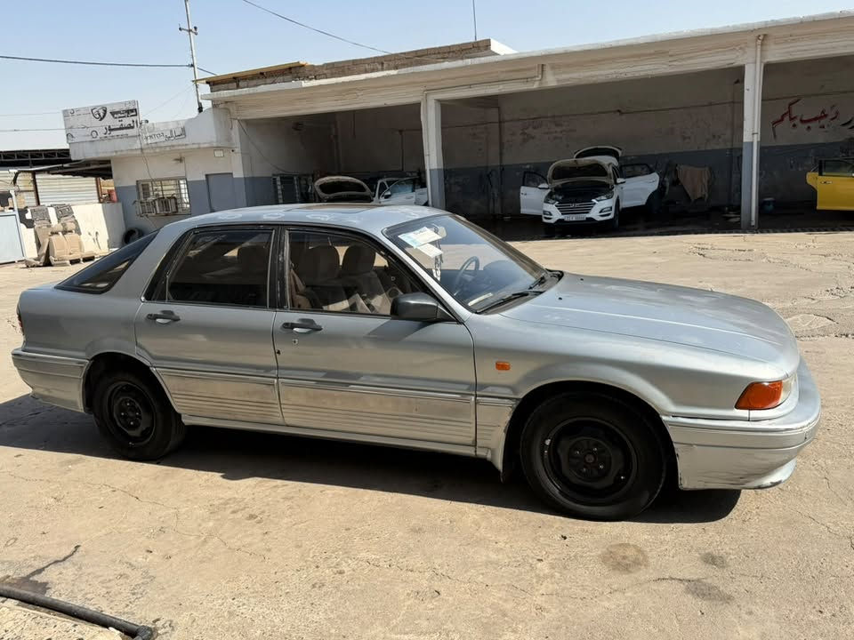 سلام عليكم مستبوشي كلنت للبيع سياره محرك 63 المرغوب  فول كير اوتو  سلايت تدفه مقاعد جمات كهرب مري كهرب تبريد ثلج  موديل92 رقم نينوى شرط التحويل سياره مكفوله من صبغ وتعديل سياره وضع شركه سياره سبيره منازل سعر53 وبيه مجال قليل للتواصل***********
