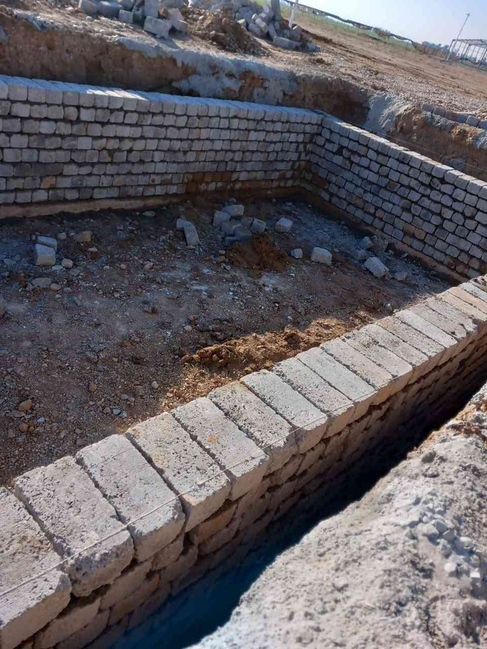 سلام عليكم بناء  بلوكات اسطه يوسف بنا يشتغل كافه محافظات وبسعر مناسب الاستفسار رقم هاتف خابر وتدلل.. 
***********
