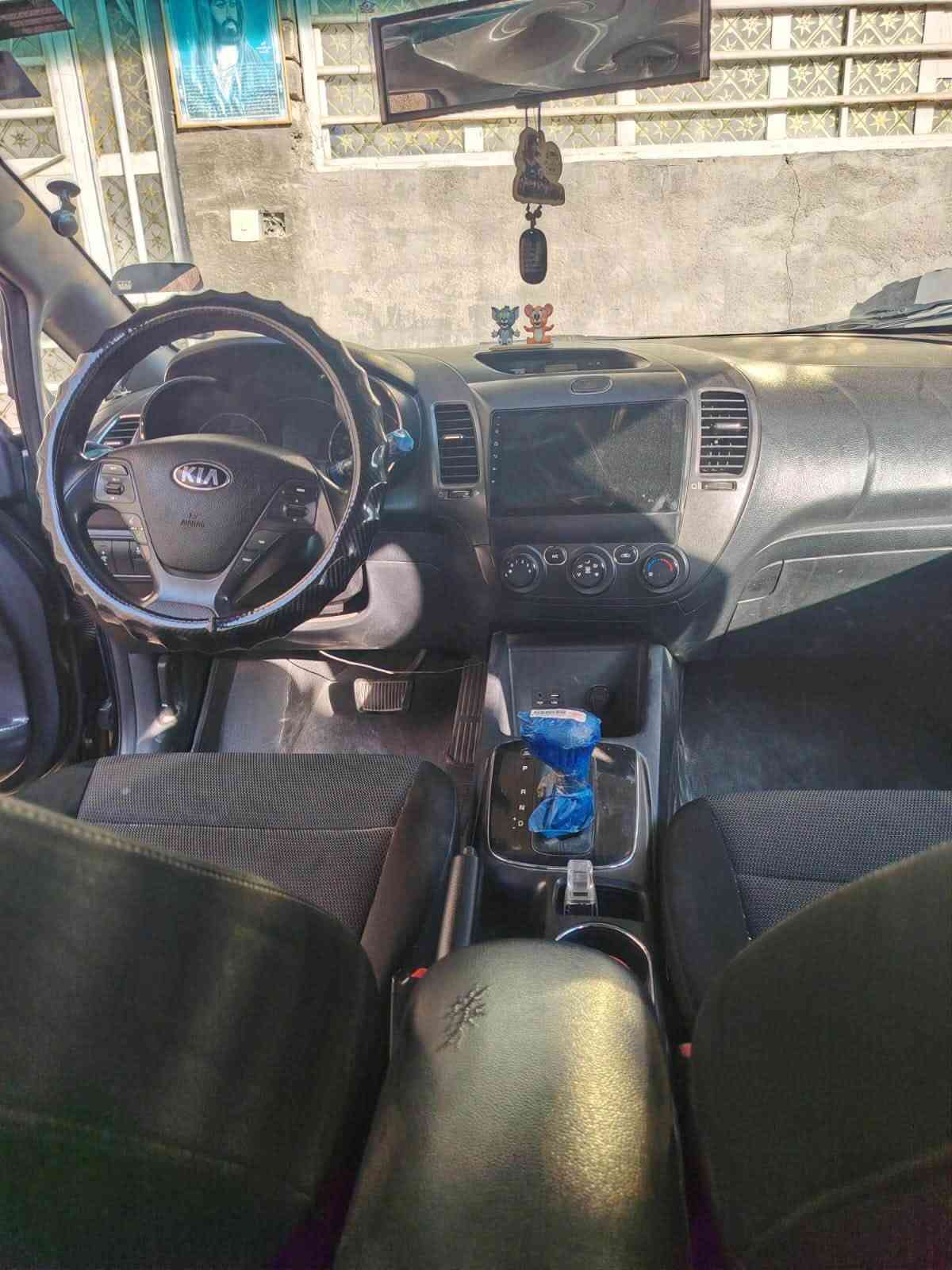 السلام عليكم
كيا فورتي موديل 17 نص فول سياره جاهزه من كل النواحي صدر جديد 
مكينه 2000دوش مكفولات مكينه وكير 
السياره حادثها خلفي 
رقم بغداد سياره جاهزه شرط تحويل
السعر 105بيها مجال 
مكاني بغداد حي اور 
رقمي ***********
