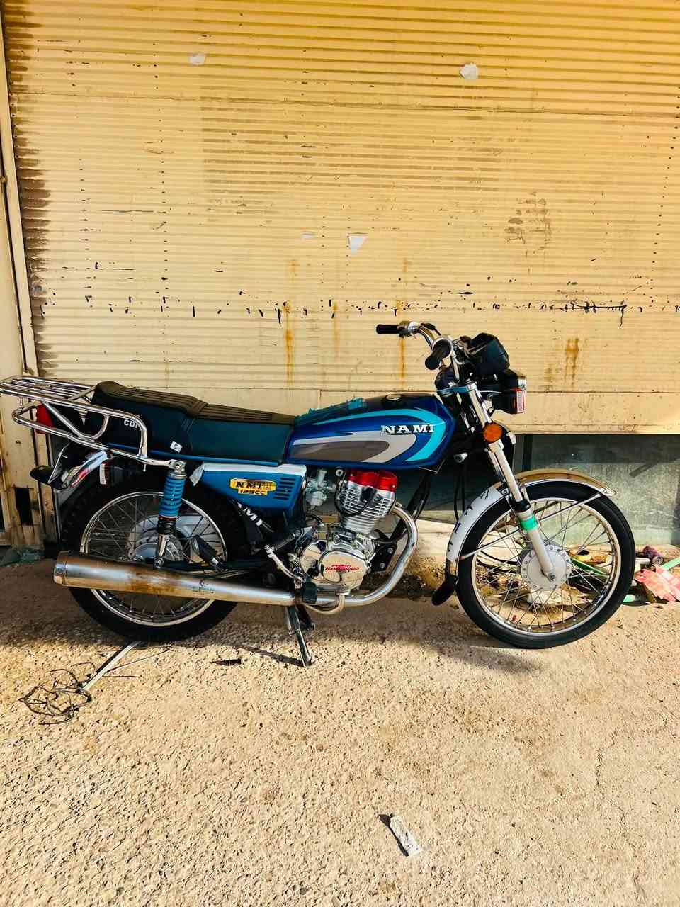 سلام عليكم 
نامه تعمير 
شاصي 2025 نامه اوراق كامله 
شيال ربع المرغوب 
محركها تيربو 
غراضها كلها نامه شلامجه اصلي 
دراجه حلوه او نضيفه ما ناقصها كلشي 
كلشي شغال بيها او ع فحص 
ما صارلها فتره من معمره جاهزه من كلشي
شوفت عينك نضافتها 
مكاني ديوانيه عفك 
سعرها 900 او بيها مجال                             
استفسار كثر ع رقم *********** بي واتساب 
'
دراجه فقط اوراق بدون رقم هذه هيج مخلي 💙
