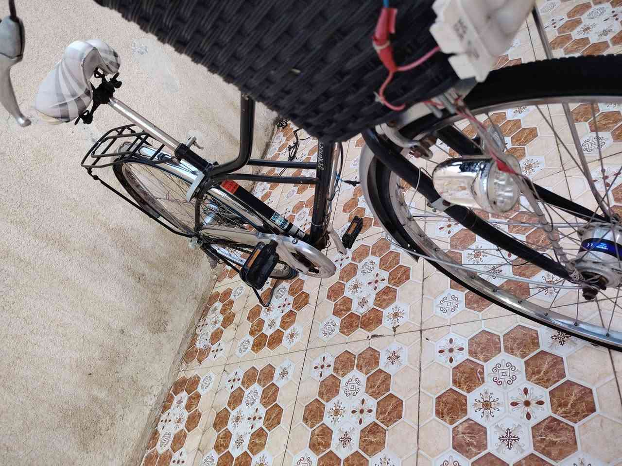 سلام عليكم 
باسكل للبيع كلشي ماعوزه جاهز لايتات يشتغلن كلهن  تاير الوره جديد والكدام ينقص هوه واطيك جوب جديد وياه داينموا كدام والوره 
(***********)
