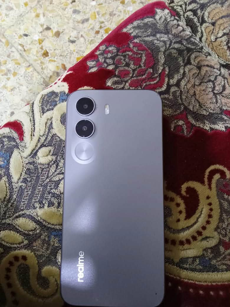 ٢٥٦ • معالج 7250T • بطارية قوية