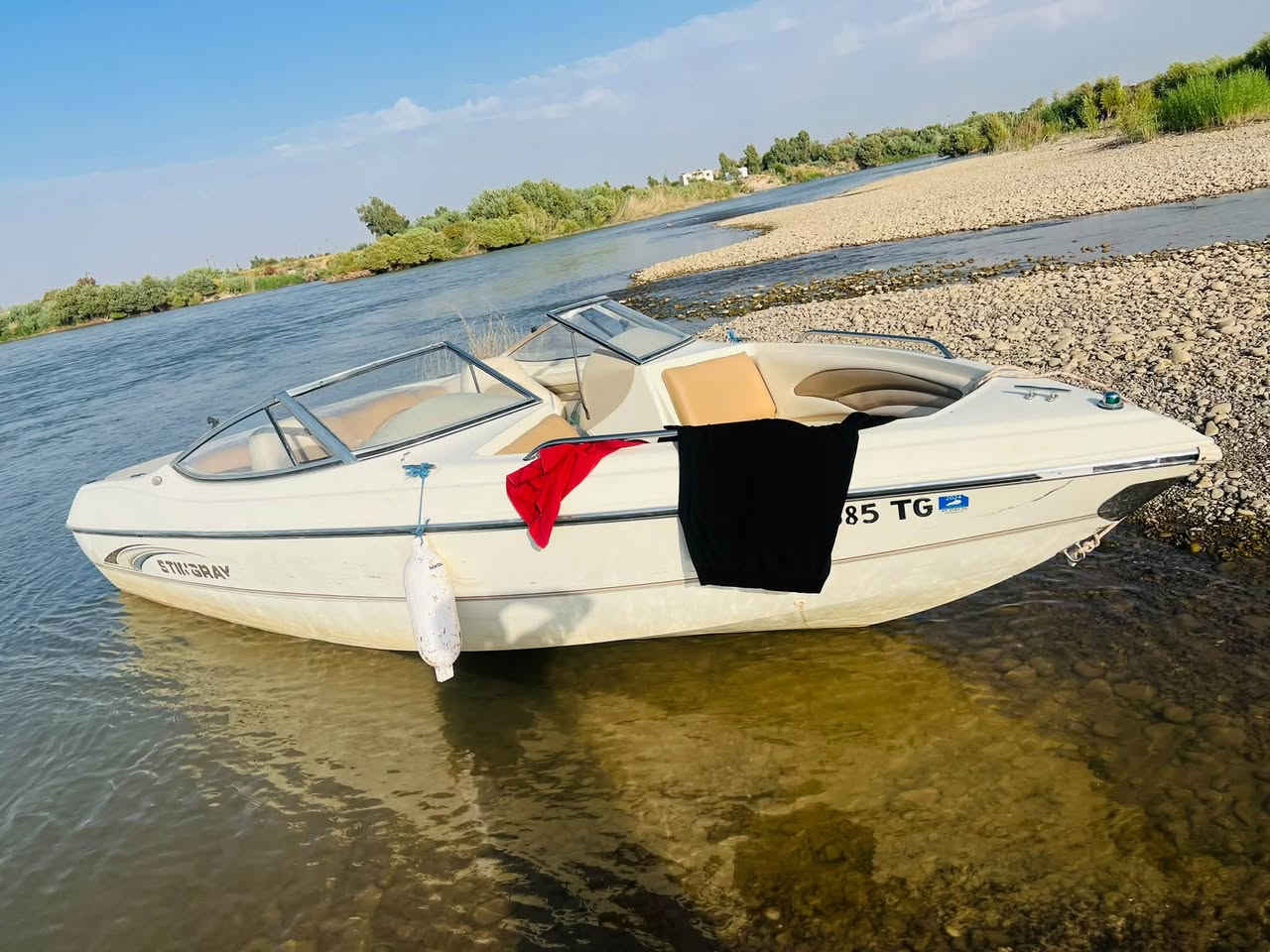 زورق • مكينة داخلية ٤ بستم • تكريت