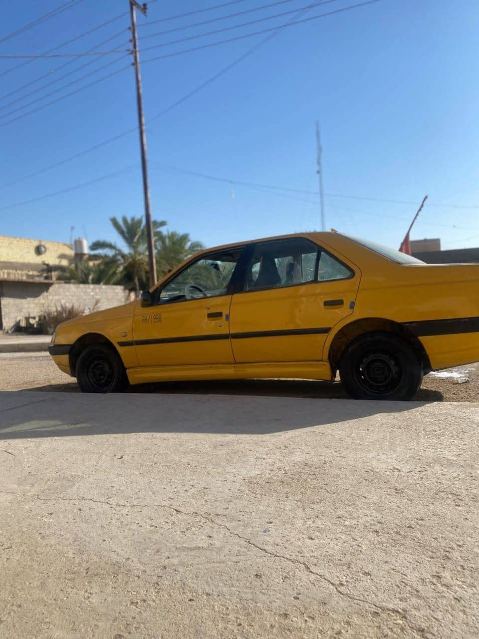 سلام عليكم بيجو روى رقم الماني بغداد ط محوره ونجي 4 كير اوتماتيك ستوني حورته صارله 10 من بدلت مكينه سياره حلو كير محرك حداديه نص عمر تيرات نص عمر 
سنويه صاقطه  راعي موجود يحول شوكت مايعجب تريد وكاله هم عادي 
تواخله نضيفه اخياس مابيه بس بل قماره كهربائية شغاله سياره من شغل جاهزه 
لاتخابرني ودكلي شبيه مابيه اقره منشور وخابرني السعر 23 وبيه مجال او مرواس 
مكاني ناصريه سوق. الشيوخ ***********
