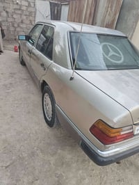 مرسيدس دب • ١٩٩١ • رقم بغداد