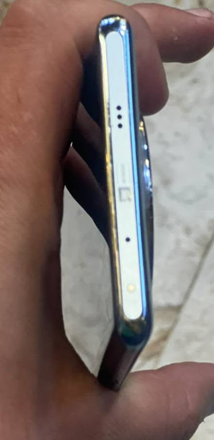 نفنكس زيرو 40 5g/ ذاكره 512رام 8+8يعني 16/ جهاز 120 فريم/ بطاريه 5000 )ملحقات كامله /سعر275/رقمي ***********مكاني بغداد
