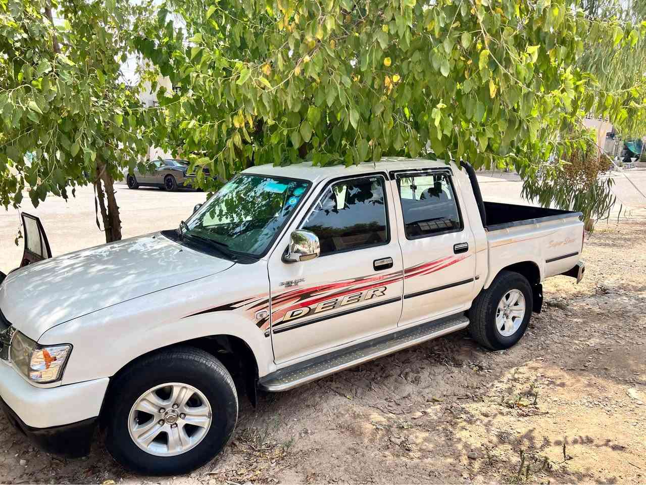 دير 2013 سنويه جديد مشوع وطني لل30
فحس وهزه جديد دفتر بنزين موجود 
بدون صبغ ولا ضربه ولا تبديل مكفوله کفالە عامە
كيرو محرك اكسل تبريد كوله بشرط تبرید ثلج ❄️ 
مكان سياره كركوك رحيم اوا سعر 83 بيهه مجال شويه 
***********
***********
***********
*********** كركوك, العراق
