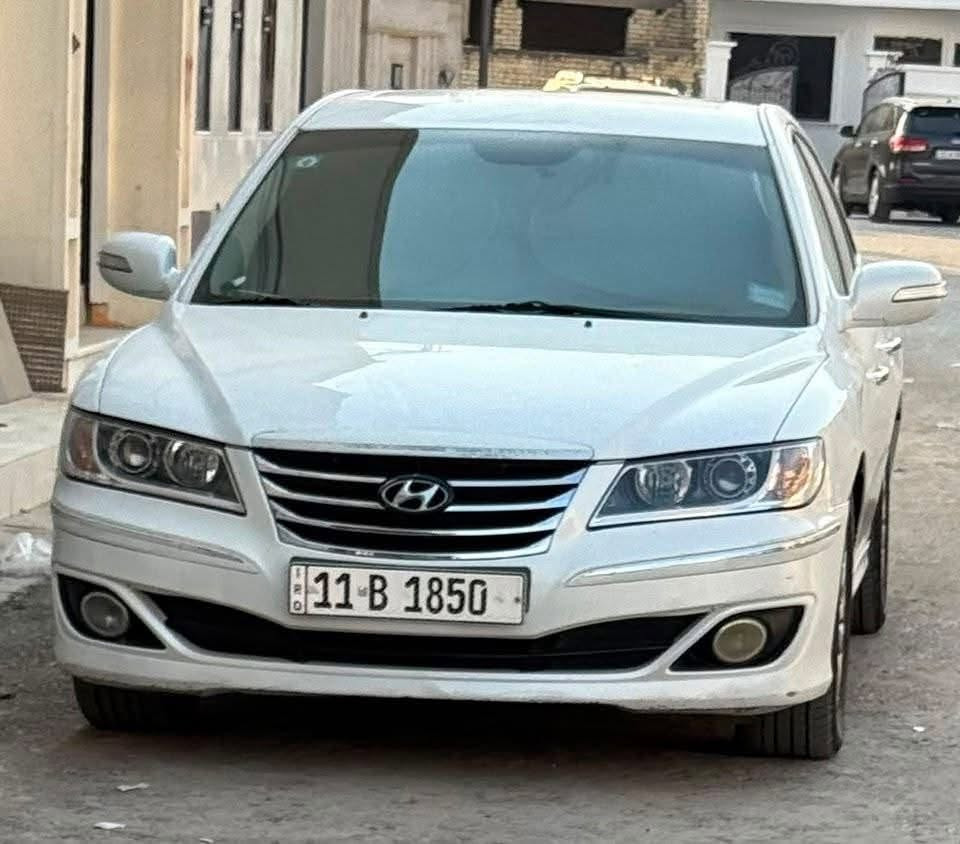 للبيع أزيرا
موديل ١١
لون ابيض 
محرك ٢٧٠٠
جاهزه السيارة
بسمي تحويل مباشر 
مكان السيارة بغداد
***********

