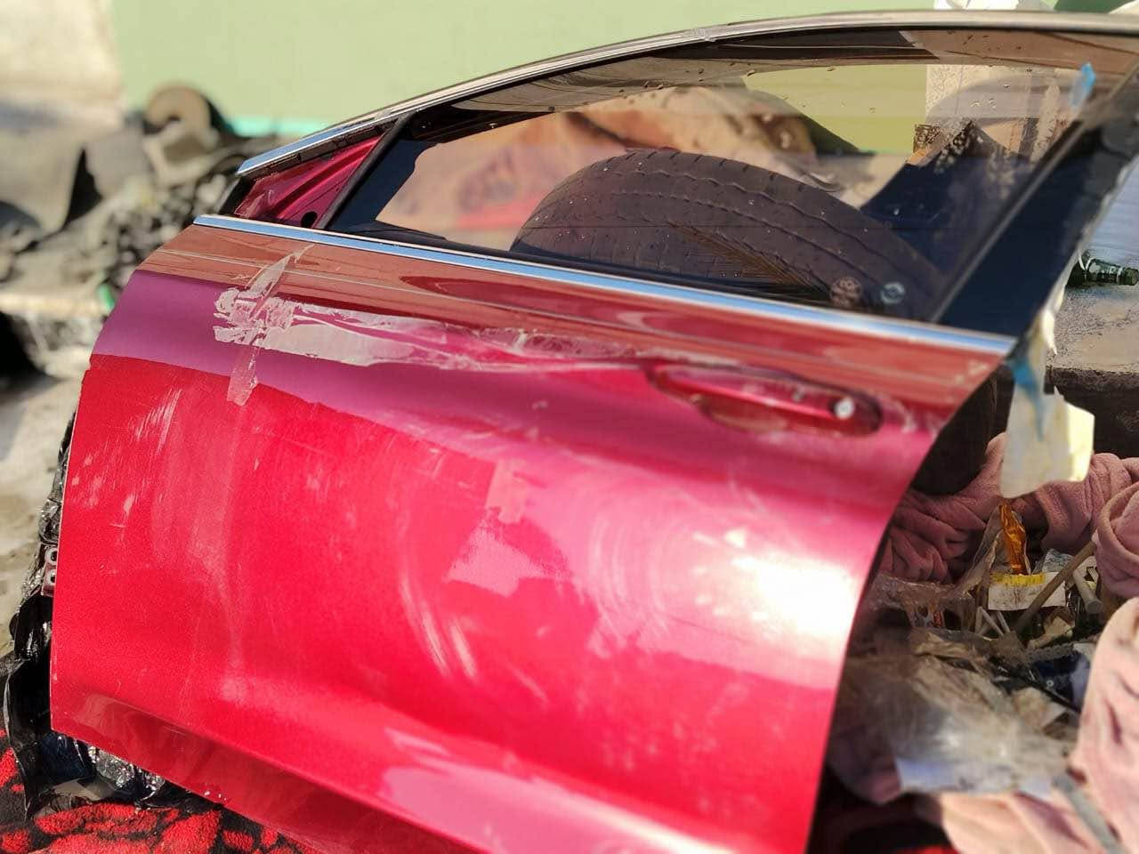 بيبان تفصيخ امريكي جديد للبيع جملة
سعر الباب الواحد ١٠٠ الف دينار 
البيبان مال تفصيخ جدد بيهن بطاين كاملات 
انواع السيارات بي 
رام / جارجر / كرايسلر / ترافرس / جيب شيروكي / جيب بزون 
وللعلم بيهن بيبان جنطة للرام والشيروكي والترافس
سعرهن جوة السوگ كلش سعر الباب الواحد فقط ١٠٠ الف ونظام البيع جملة فقط لا نتعامل بالمفرد
مكان المخزن البصرة / ابي الخصيب / حمدان

 ***********
الرجاء الاتصال على الواتس اب او السيم كارت غير موجود على الفيسبوك البصرة, العراق
