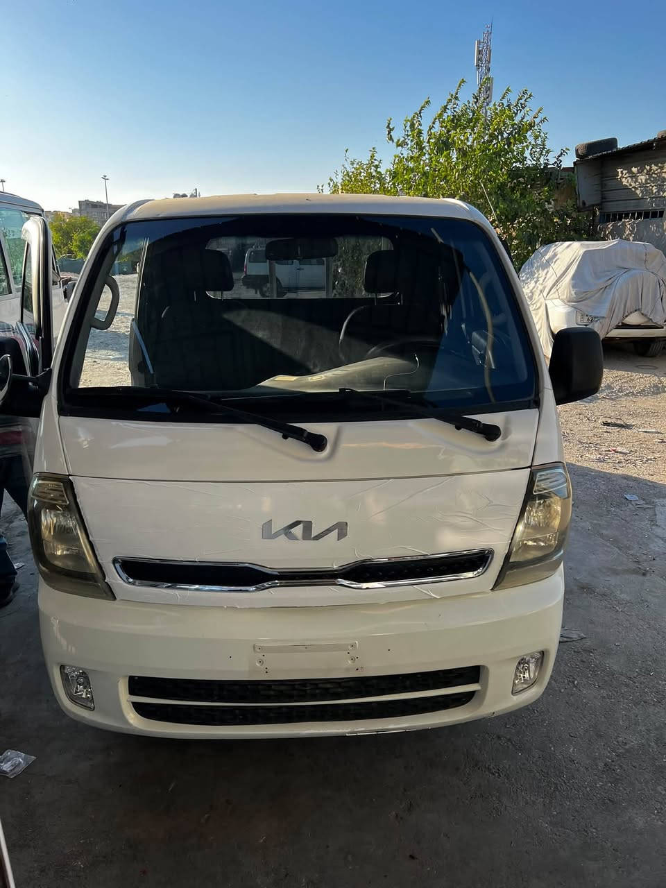 کیا براوە
بۆ فرۆشتن کیا ٢٠٠٨ براوە
گیر مەکینە اکسلی تەبرید تەقە رەقە بەشەرت
سەیارەکە رزیوی نیە
***********
***********
