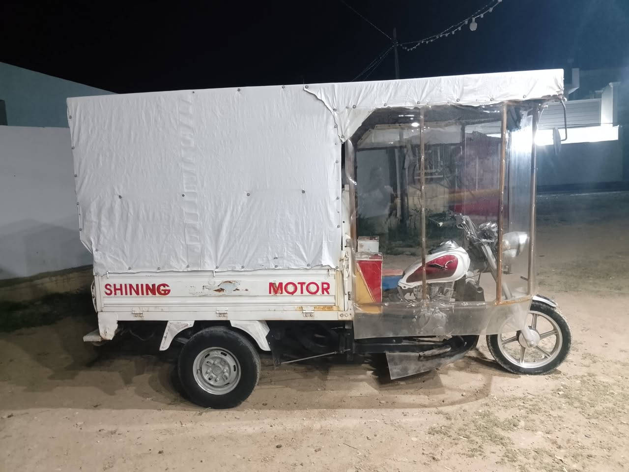 ستوته لبيع موديل ١٩ نضيفه سقيفه مضبوطه مكاني ديالى ناحيه السعديه السعر مليون 350 بي مجال لطيبين اتصال 
***********
