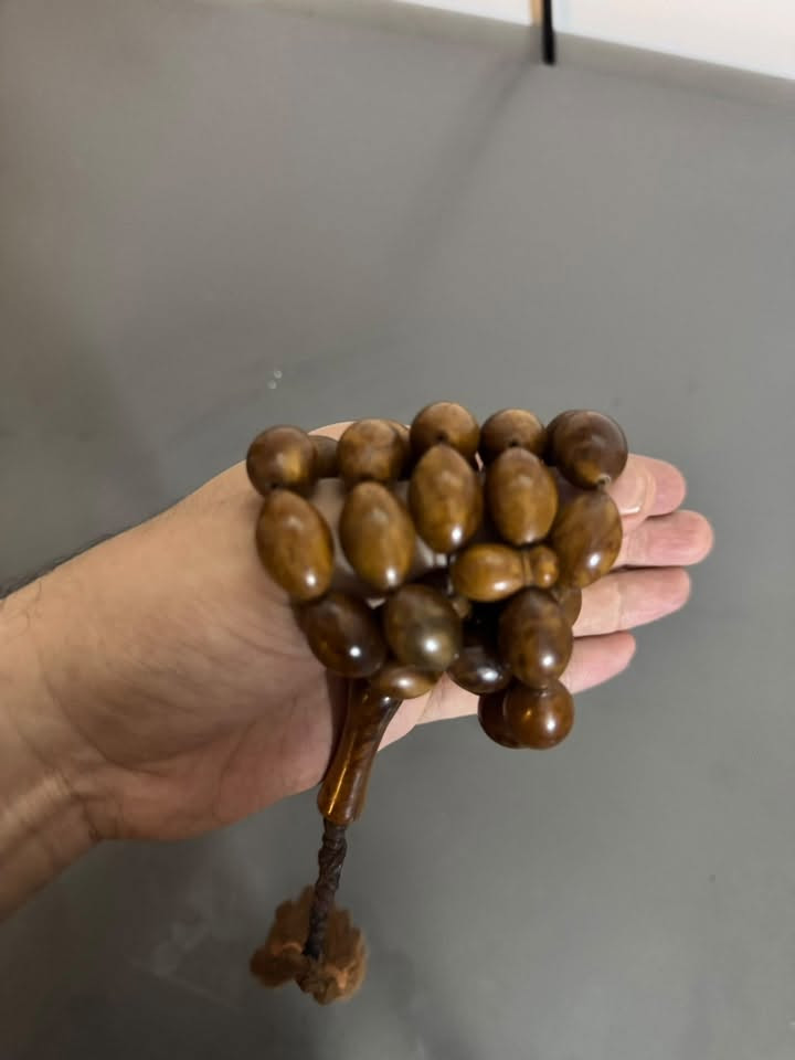 نارجين خشبي لماع اصليه قديم
التواصل واتس ***********
