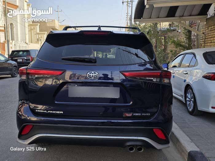 تويوتا هايلاندر VIP  XSE-AWD  موديل 2021  ترهم مراوس تاهو او يوكن او جيب 
محرك 6 سلندر بانزين 3500
كشنات تدفئة 
ستيرن تدفئة اوتو 
رادار تصادم ومسار 
تحديد سرعة مع الرادار قيادة 
نقاط عمياء بالمرايا 
فتحة سقف 
تحكم جهتين ستيرن 
صندوق كهرباء 
ليد اوتو  معروف ب xse 
التحكم بالأوضاع جنل ثلاثه طكات( طبيعي للطرق  ،رمال وحصى، ثلج )
انضمة قيادة ايكو ونورمال وسبورت
اوتو هولد 
سايد بريك بصمة 
تخم تاير بلادي جديد 
شحن وايرلس 
دبل كزوز رياضي يجي ب xse

حادثه جاملغ وصار بيه حادث بل عراق نص الجاملغ الخلفي وتبدل الباب ونصبغ 

السياره مغلفه ppf

مكان السياره البصره 

الاستفسار ***********
سعره 280 وبيه مجال

