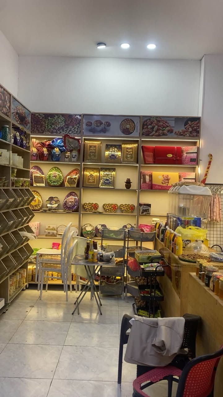رفوف للبيع • طول مترين • عرض ١٠٠-١٢٠
