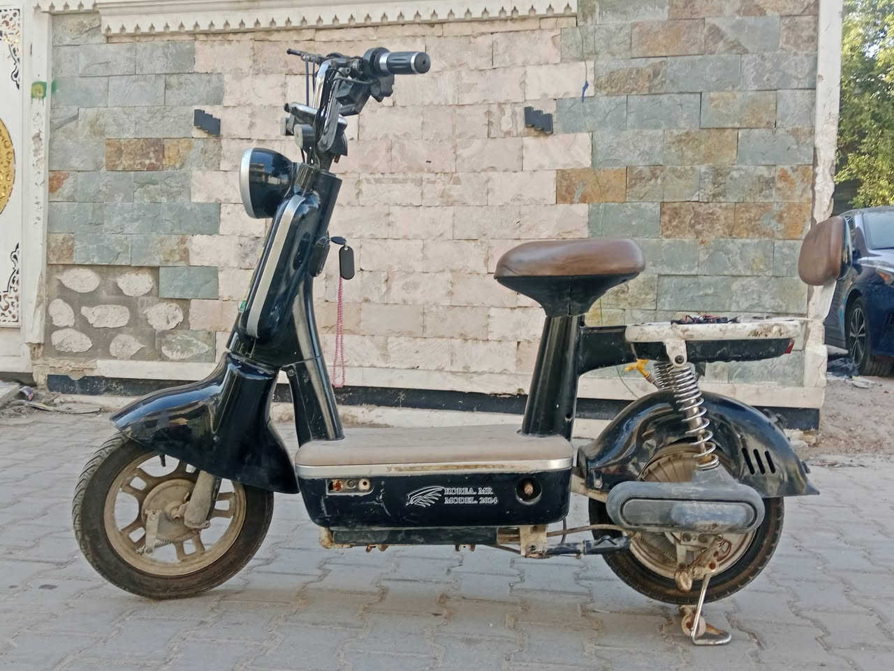 سلام عليكم
 اعيد النشر بسبب الوعود الكاذبه KOREA. MR 2024 دراجة خير من الله تحكم عن بعد بصمه +سويج السعر150وبيها مجال بسيط  
للتواصل: *********** 
العنوان : بغداد_الحريه
