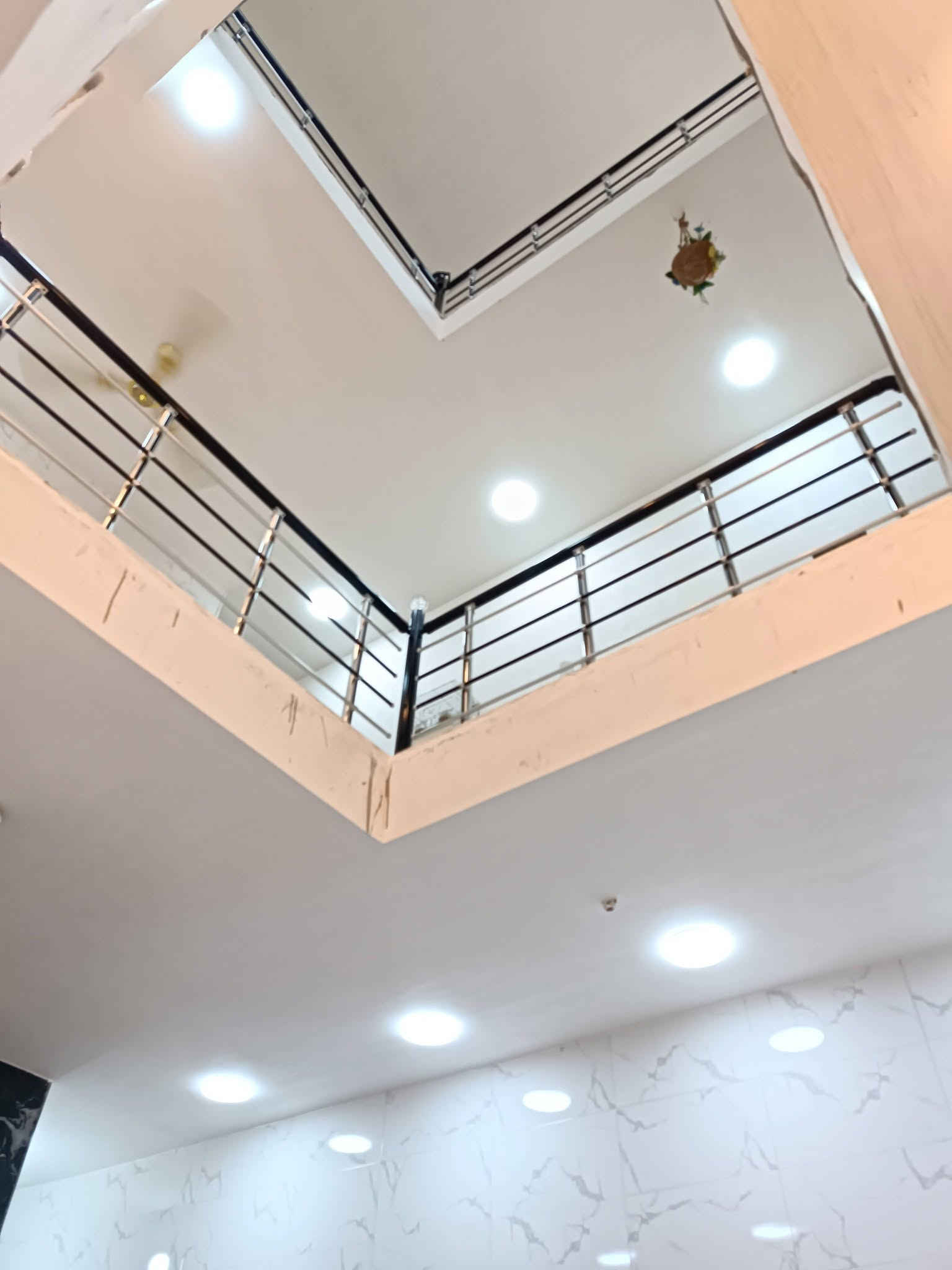 بيت ٣ طوابق • ١١٥م • أكثر من ٣ غرف