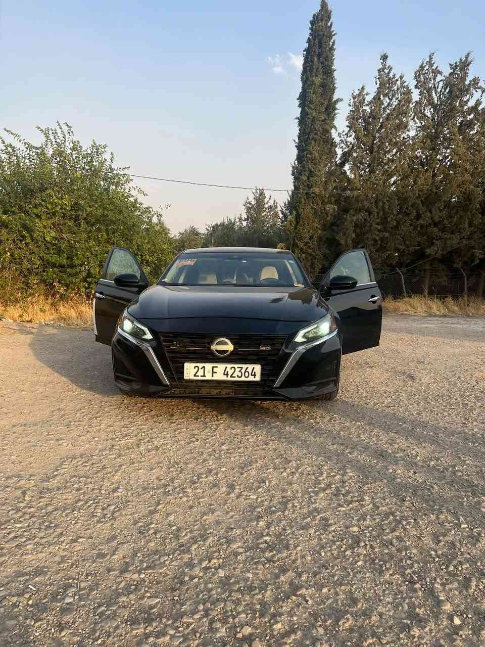 بسم الله الرحمن الرحيم
سلام عليكم 
نيسان التيما 2023موصفات sv
الون اسود
محرك 2.5لتر 4سلندر تنفس طبيعي 
القوه 188حصان
العزم 244نيوتن متر تقريبا 
كير cvt دفع امامي fwd
استهلاك البانزين جيد بحجمها ومحركها 
شاشه كبيره  
تشغيل بصمه
كامره 
تحديد مسار 
تحذير الخروج من المسار
عداد الكتروني 
ماشيه 47mliفقط
ثلاث قطع صبغ بدون دواخل 
مود سپورت 
مود نورمال 
مود ايكو
سنويه جديد
للتواصل***********
