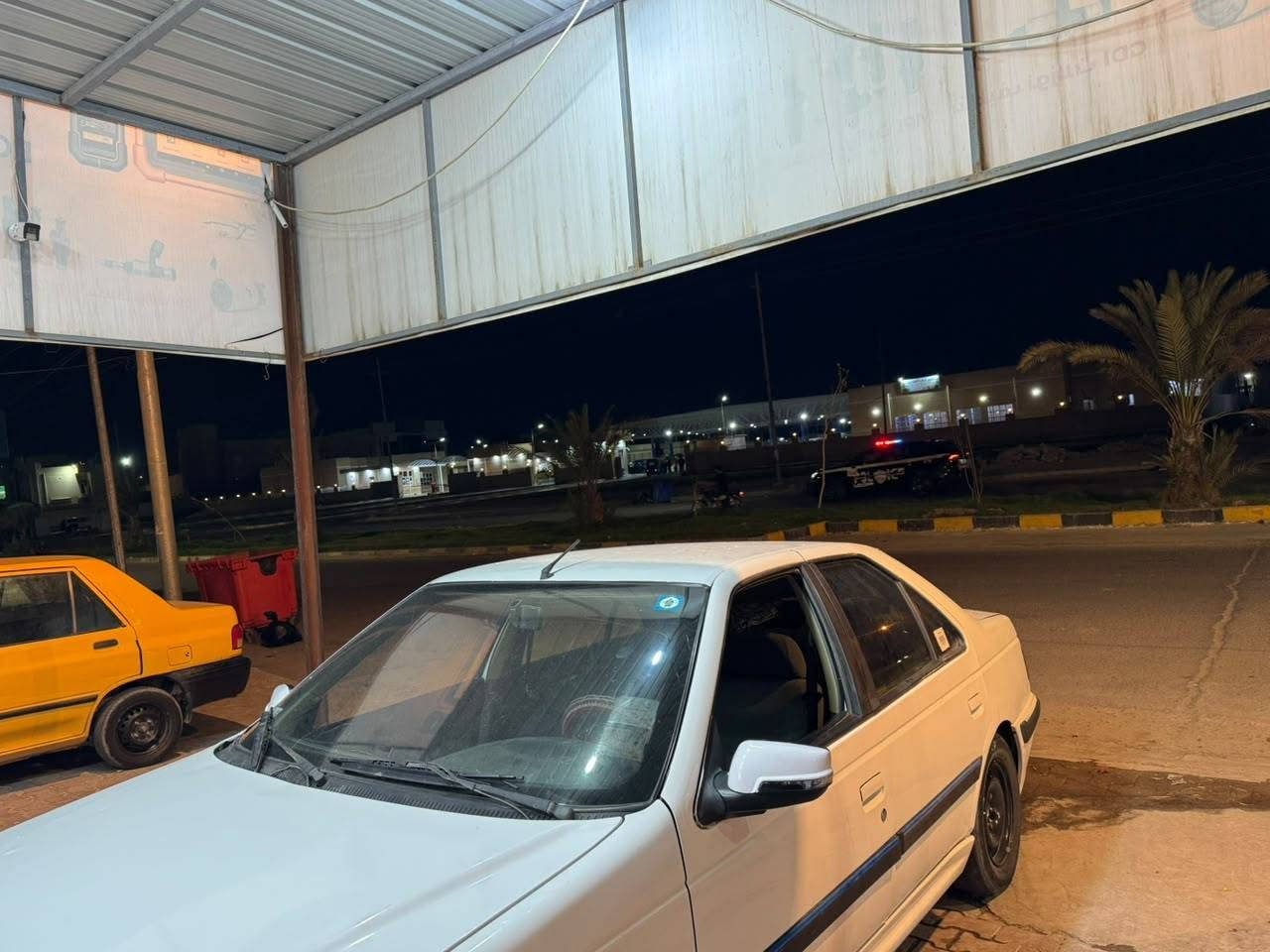 محل للبيع كامل مكل مقابل كراج بغداد ***********
