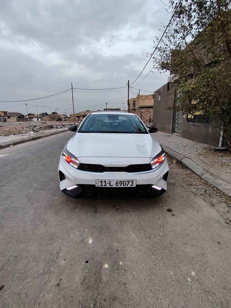 سلام عليكم سيراتو 2024 محرك 2000رقم بغداد باسمي شخصيا هزه ورقام وسنويه جديده سياره فول مواصفات دوشمه عامه تخم تاير سياره جديده كلش عله وضع الشركه بيهه بأب الصدر طخته دراجه طخه خفيفه تصلح ونصبغ درجه أوله بدون فتح طخه مع الصور قبل التصليح الباقي كفاله عامه لا شخط ولا بارد اليدور جديد يخابر مكاني سماوه الرميثة السعر ١٧٤ وبيهه مجال للاستفسار ***********او***********
