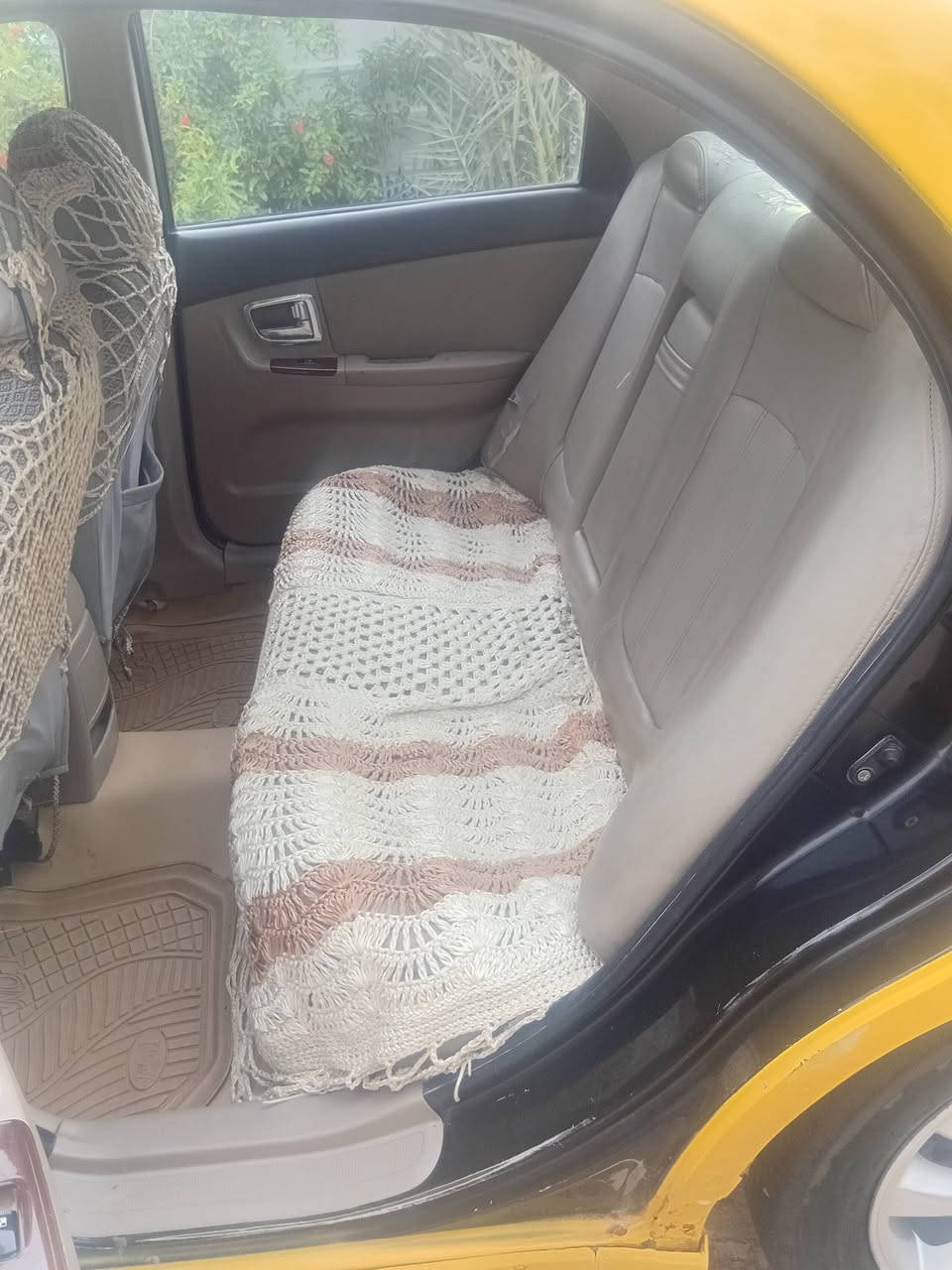 السلام عليكم سياره سيراتو للبيع رقم بابل سنويه لل٢٧ دكشن عالي وارد خليجي   مكينه 1600 امداور ثاني  يوم السعر 65 او بيه مجال مكان السياره نجف كوفه استفسار ***********
