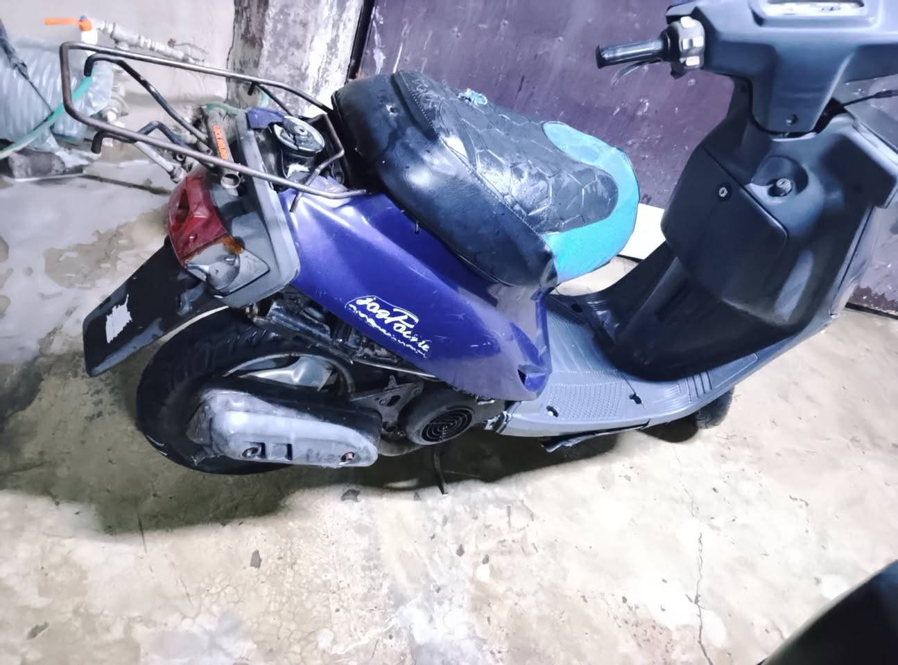 دراجه للبيع كهربيات كله شغال سلف دراجه حيل نضيفه كفرات بلادي محرك ما مفتوح بلدي دراجه كله عل بلاد دراجه شرط سعر 180شراي اتصال *********** او مراوسه شعدك نزل بل تعليق
