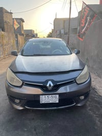 رينو فرنسي • ٢٠١٥ • ماشيه ١١٤ الف