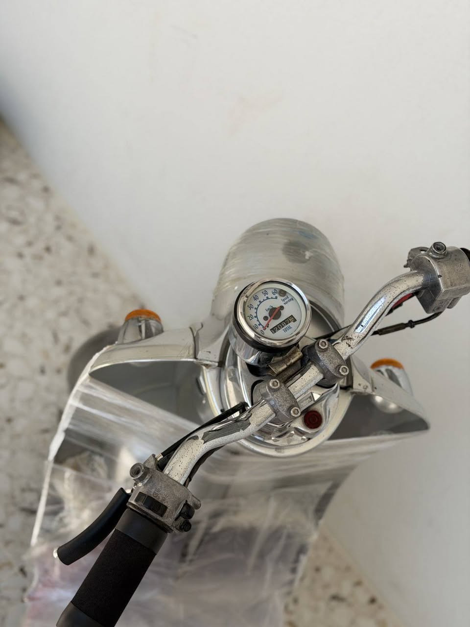 گزگزه بۆ فرۆشتن یابانی  بێ  عەیب بۆ فرۆشتن بەنرخێکی باش بۆ زانینی نرخوو مەعمەلە  پەیوەندی  بکەن یان نامە  بنێرن***********

