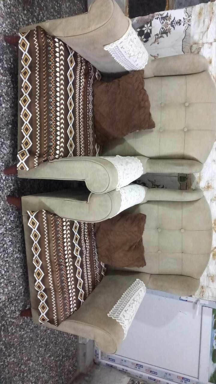 تخم سبع مقاعد للبيع السعر ٢٠٠ الف
مكاني الدورة ابو دشير
