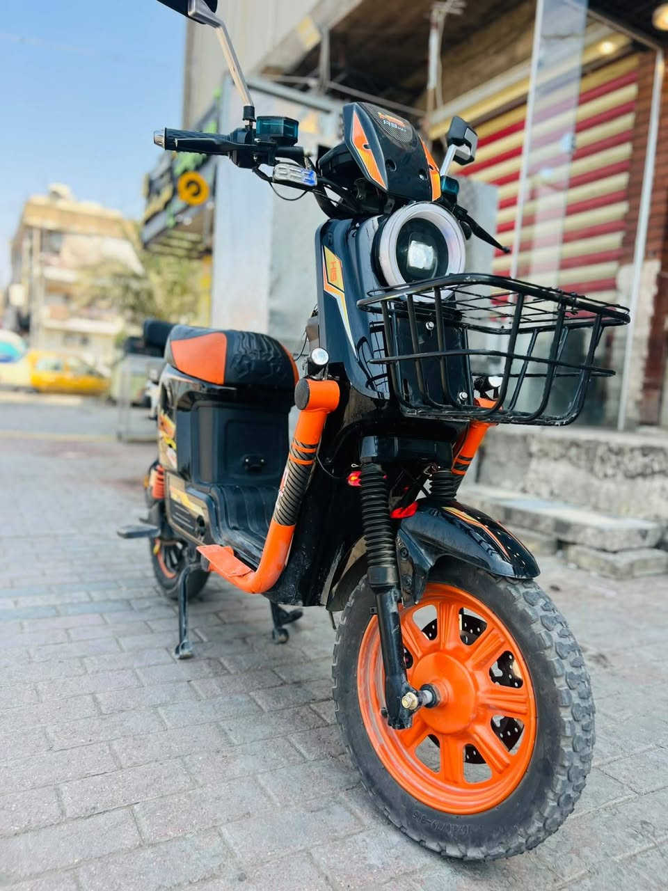 سلام عليكم عندي دراجه شحن x900جديده 5باتري جددد شرط الفحص دراجه حلوهبصمه وسويج
ملف2000 اشاير يمنه يسره دبل اشاره لايت عالي ناصي اضويه تحت دراجه يعني دراجه تخبل هورن باتريات جدد جدد دراجه مديل26 وحلوه ما صاله هواي 
مكاني بغداد مدينه الصدر رقم الهاتف***********
بيع مستعجل كلش كلش سعر 🤑375وبيه مجال لطيبين
